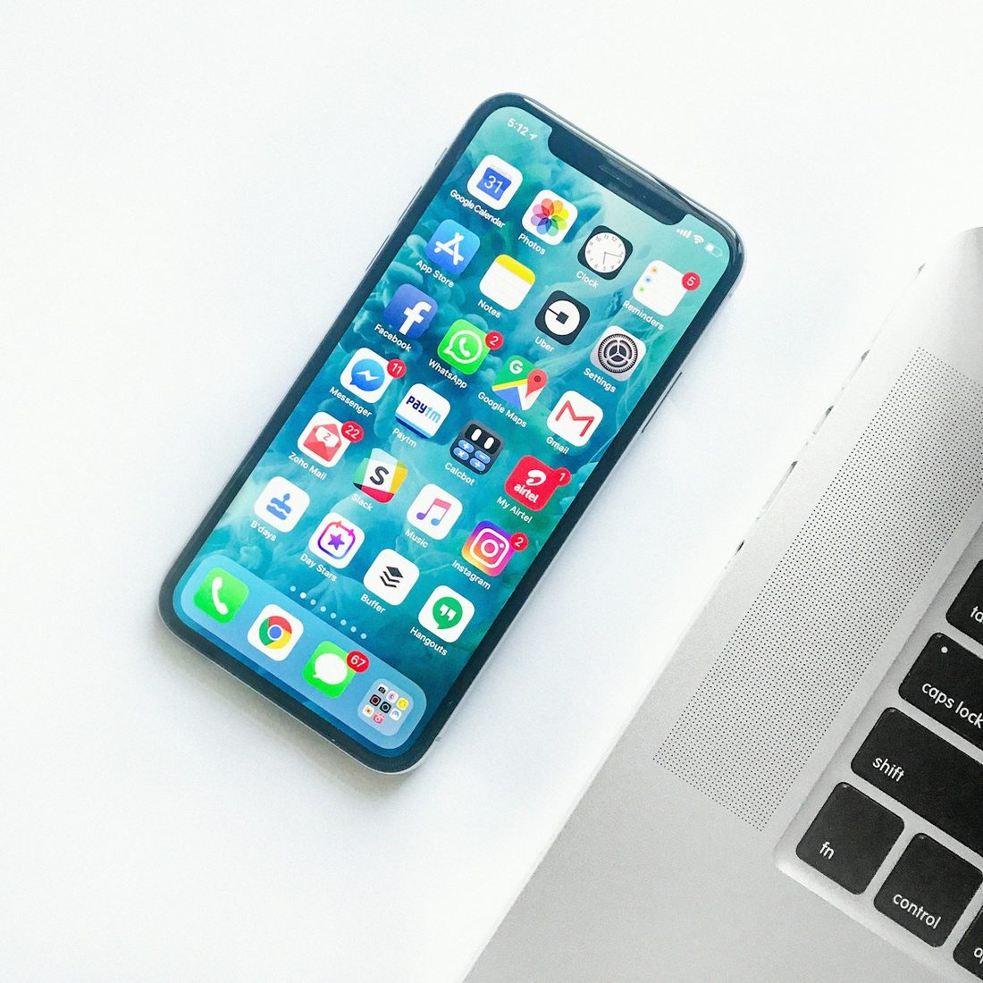 壹号娱乐 APP 赛程与赛事列表界面示意